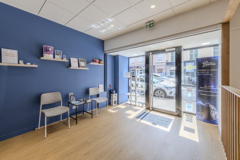 Magasin d'appareils auditifs délivrés par un indépendant