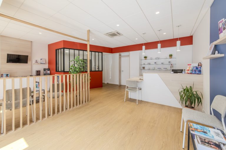 Magasin d'appareils auditifs délivrés par un indépendant